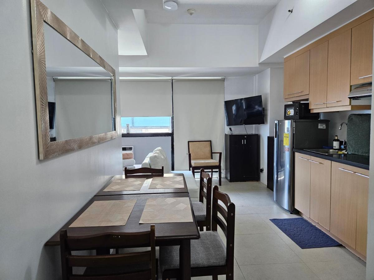 Spacious Studios Mandaluyong Luaran gambar